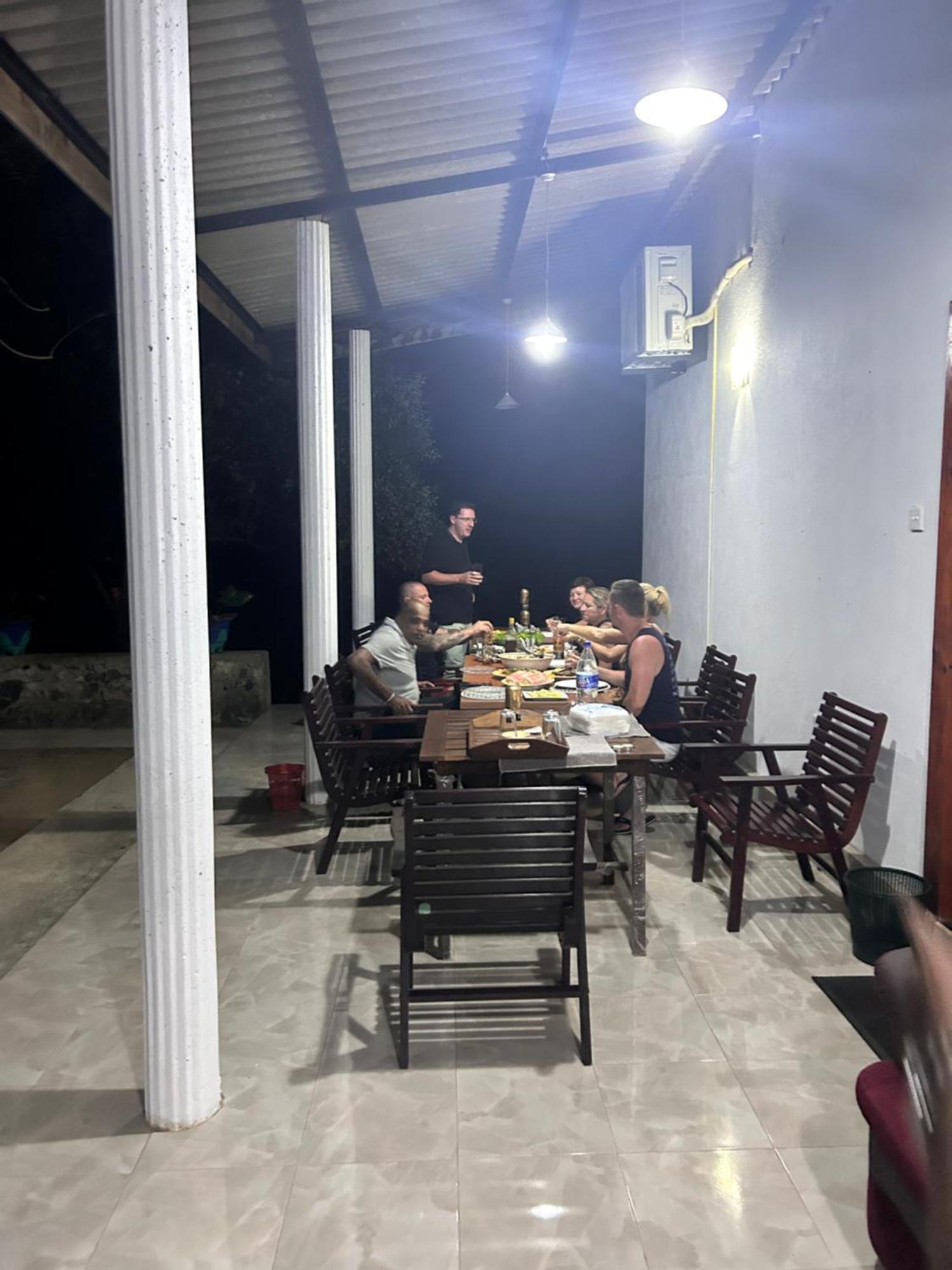 Neem Holiday Bungalow Yala Tissamaharama Exterior photo