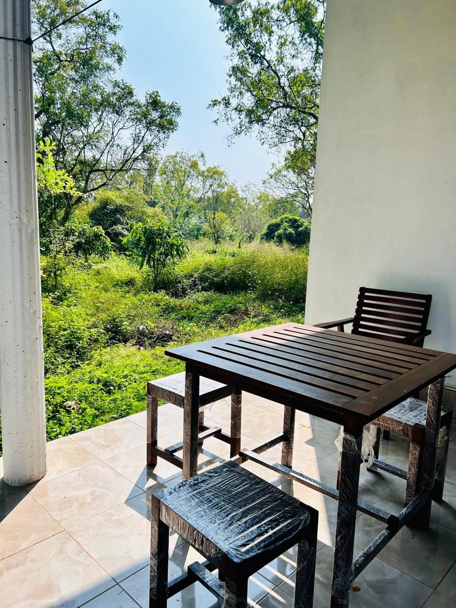 Neem Holiday Bungalow Yala Tissamaharama Exterior photo